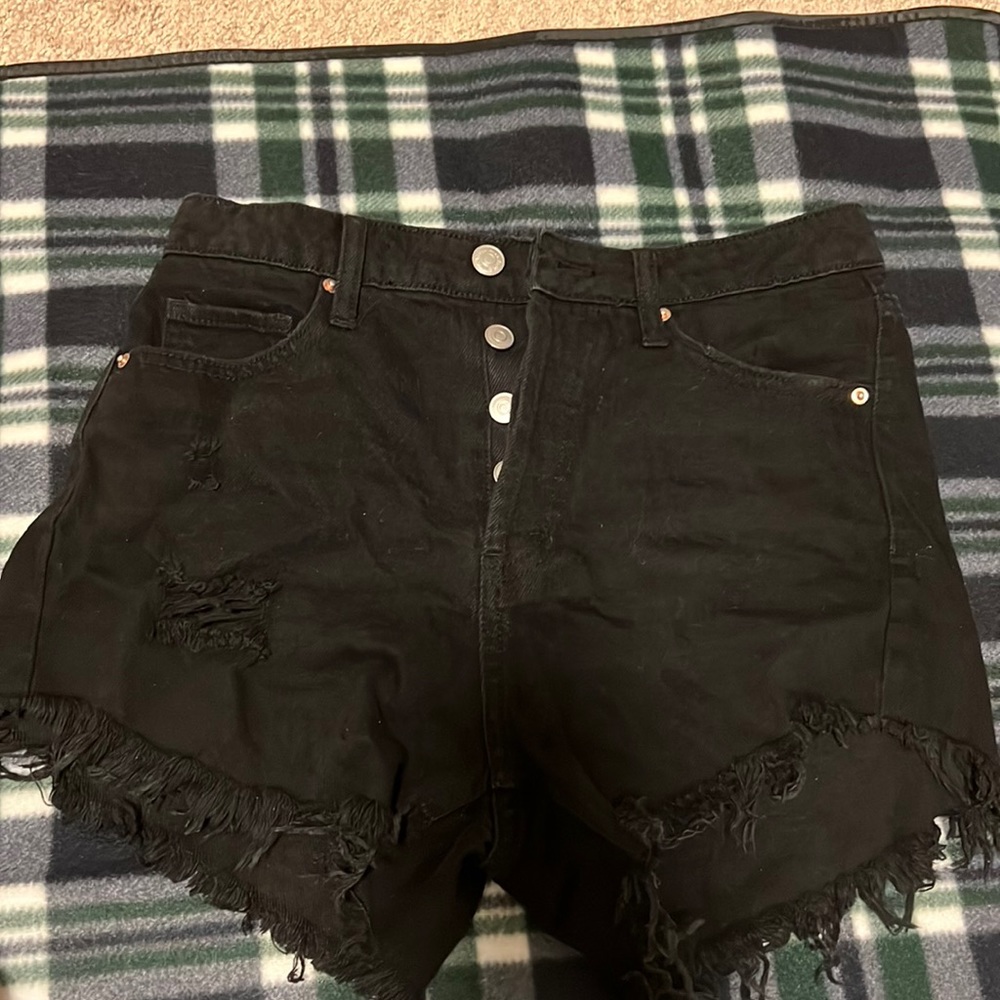Target distress black shorts 00 size never worn